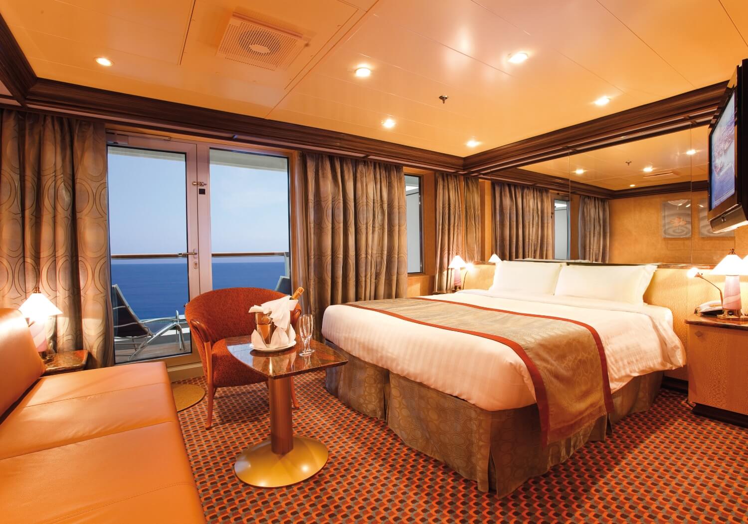 Costa Deliziosa Suite Cabin