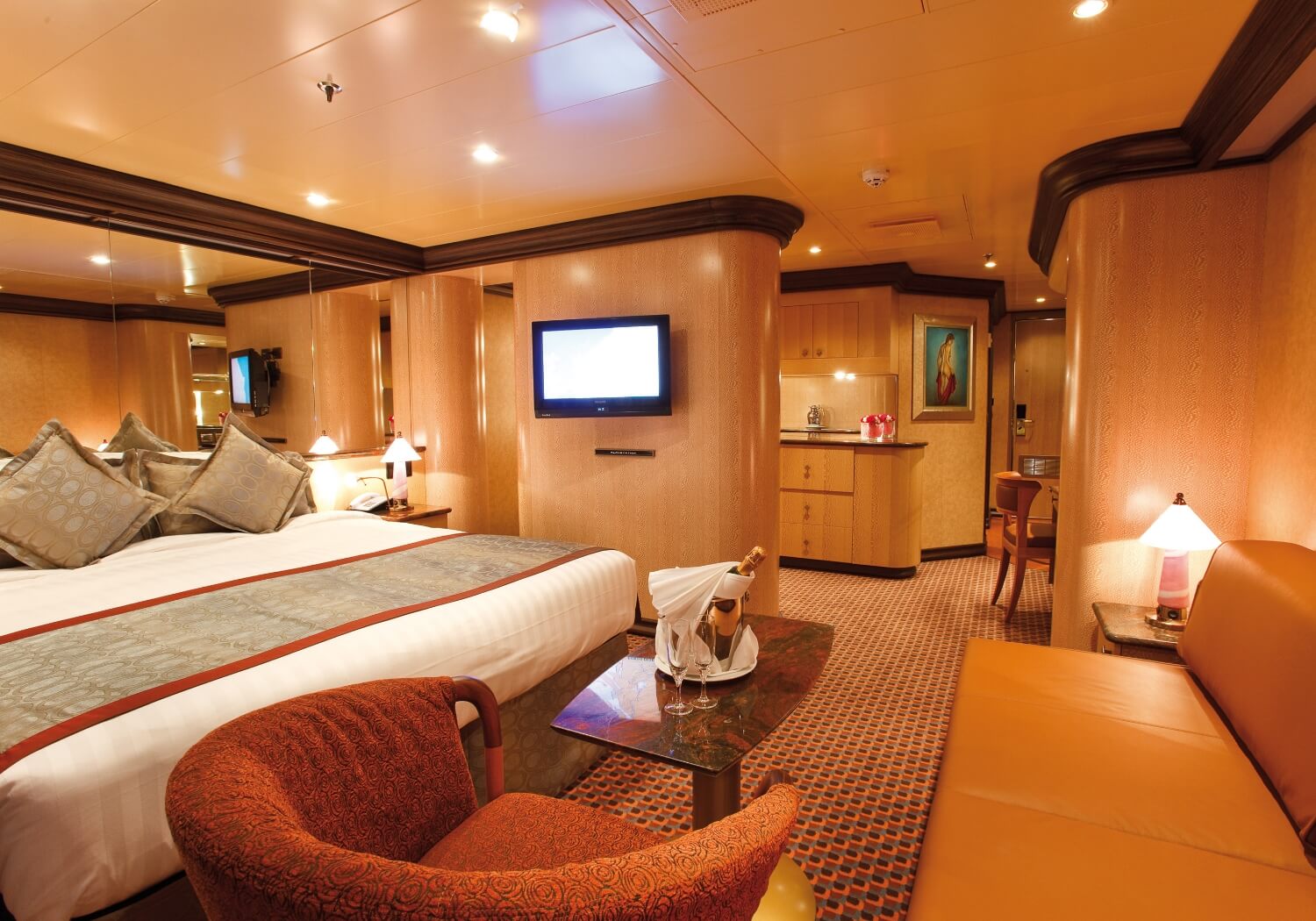Costa Deliziosa Suite Cabin